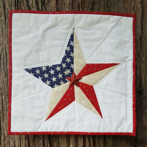 NWT Americana Decor Wall Hanging Stars & Stripes